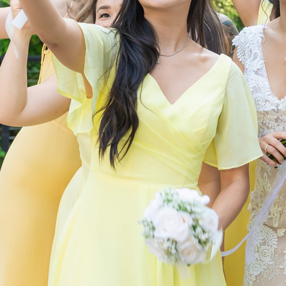 Yellow (canary) bridesmaid dress - only worn once! - Picture 5 of 9